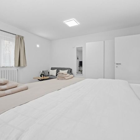 Apartment Anakatarina โปเรช ภายนอก รูปภาพ