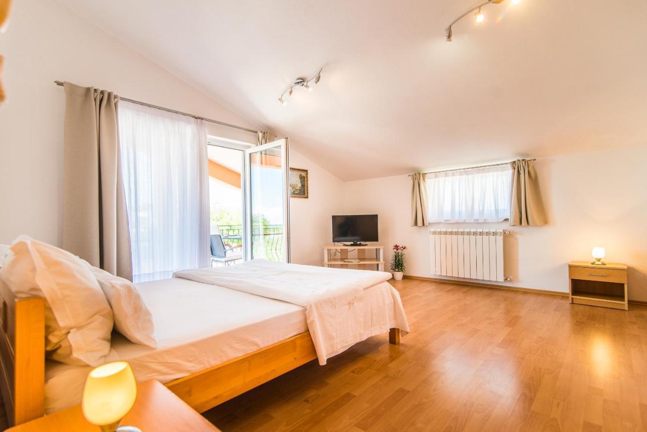 Apartment Anakatarina โปเรช ภายนอก รูปภาพ