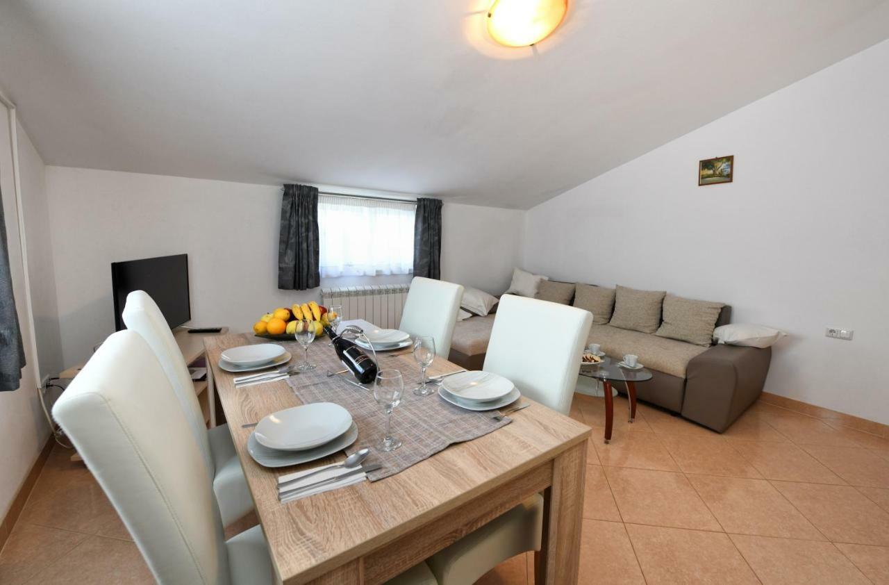 Apartment Anakatarina โปเรช ภายนอก รูปภาพ