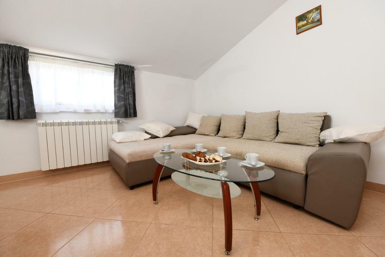Apartment Anakatarina โปเรช ภายนอก รูปภาพ